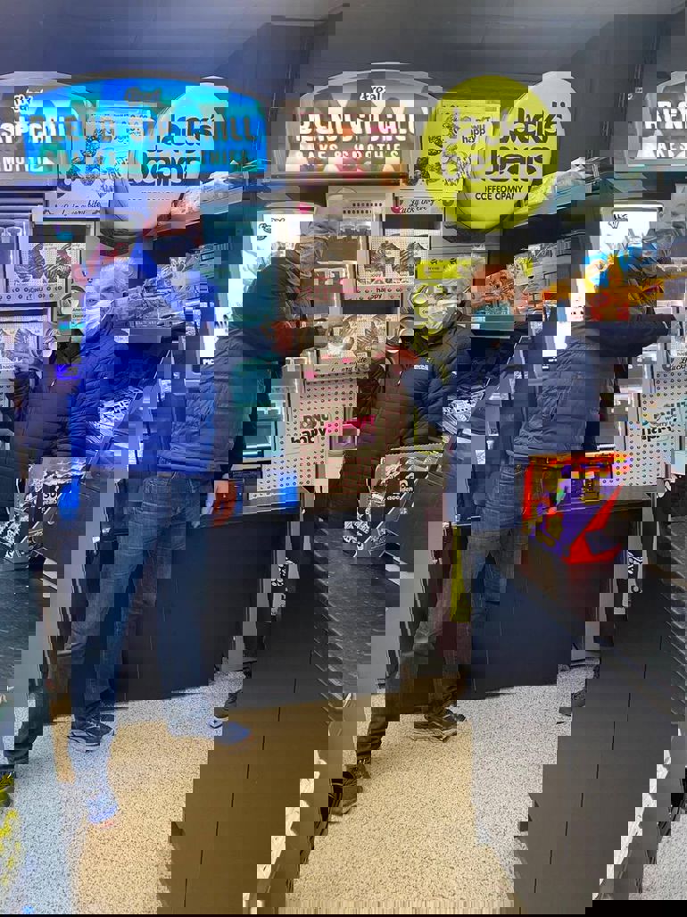alt